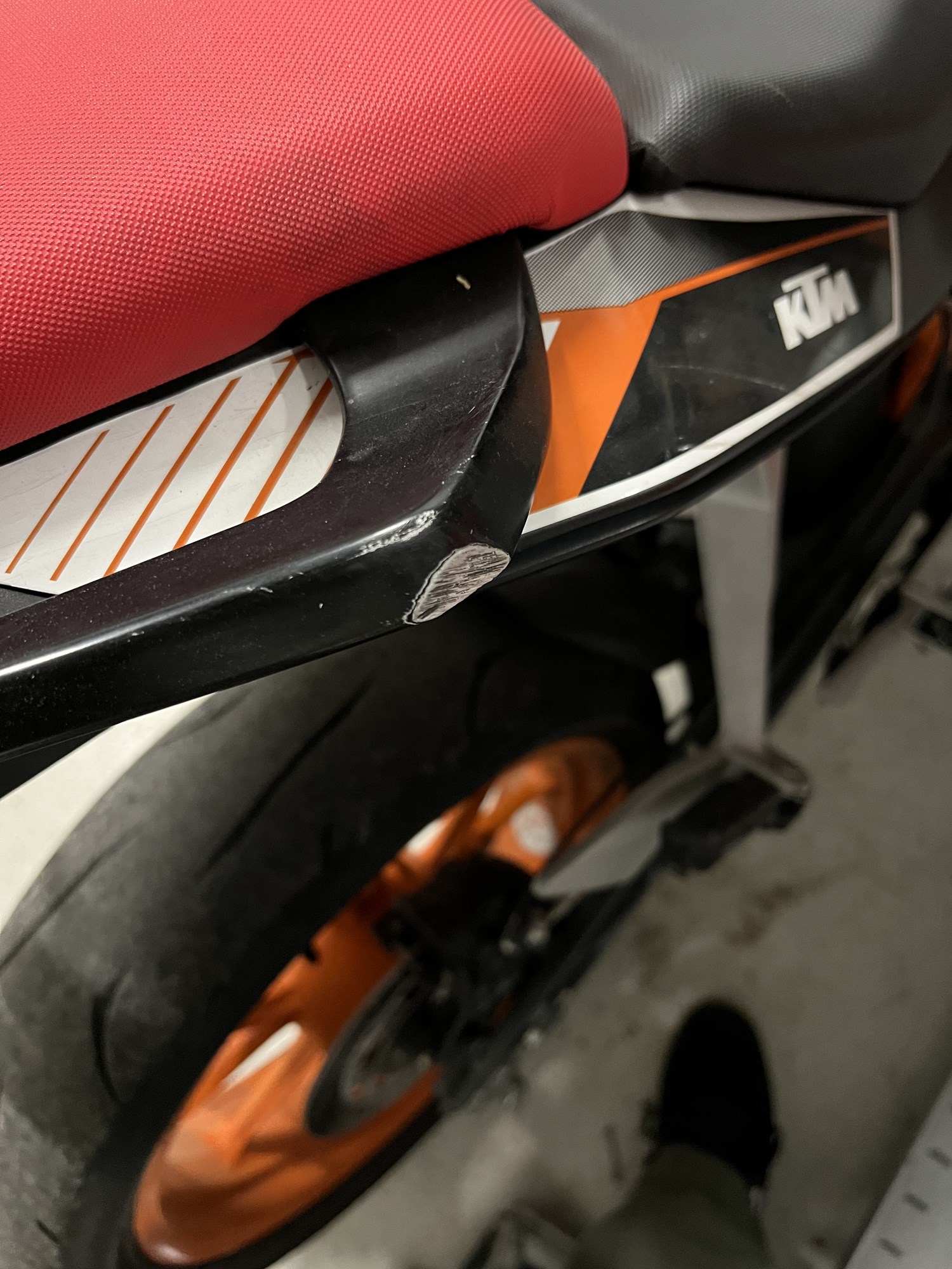 KTM DUKE, 1. k�p